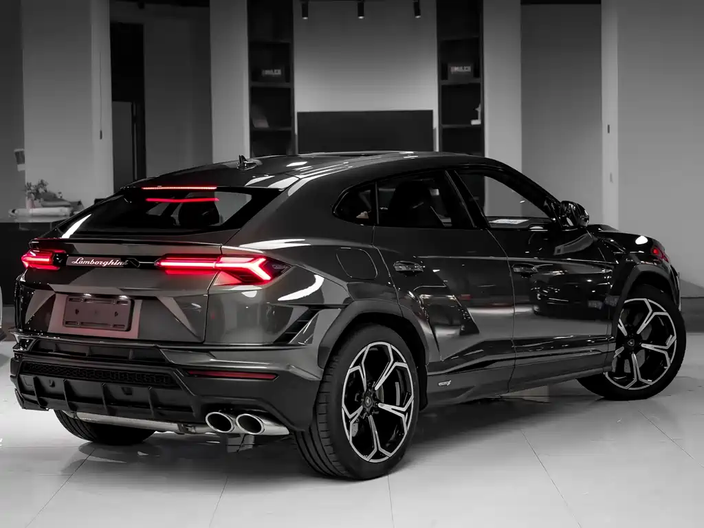 Urus 4.0 T V8 S