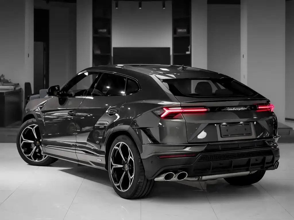 Urus 4.0 T V8 S