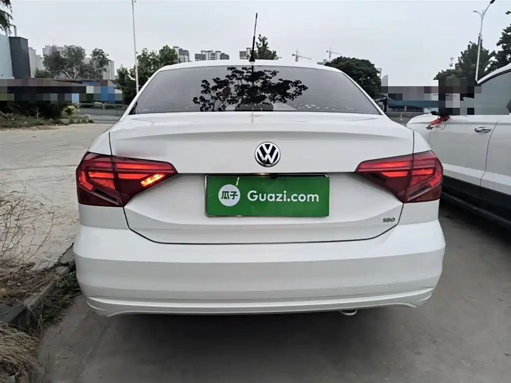 Jetta 1.5 L Manual Fashion