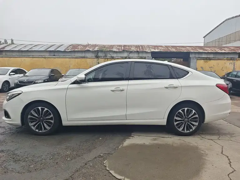 GAC Trumpchi GA6 235 T DCT Luxury