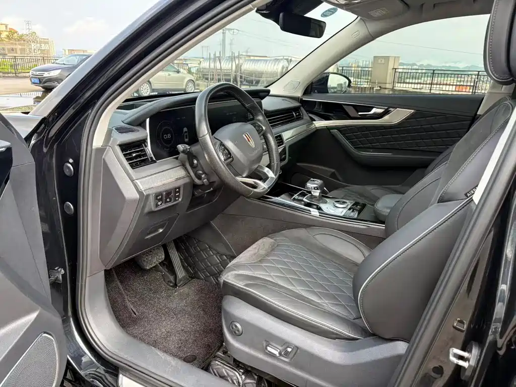 Hongqi HS5 2.0 T Connected Flagship Enjoyment 4 WD