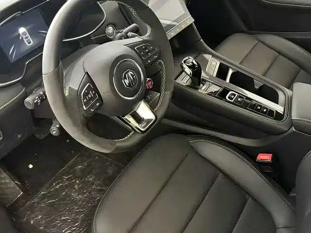 MG6 MG6 2025款 1.5 T XLINE 猎鲨版