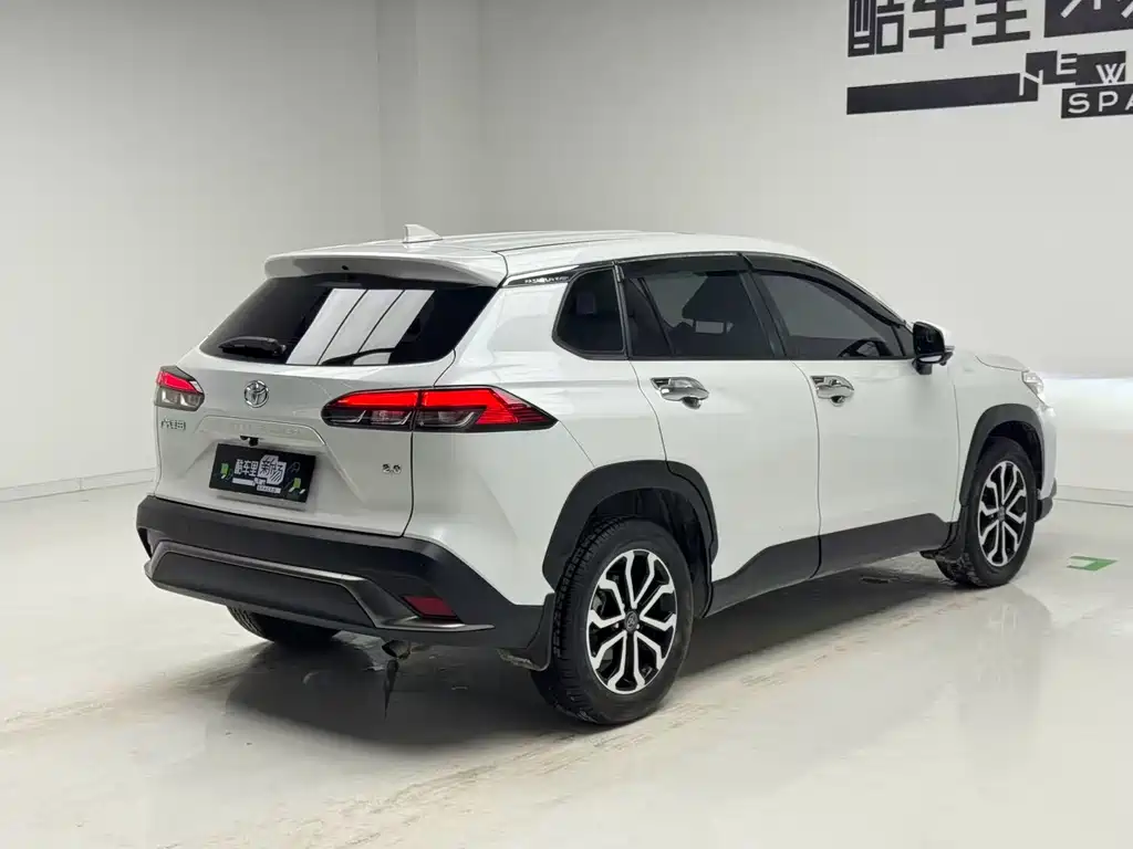 Frontlander 2.0 L CVT Luxury