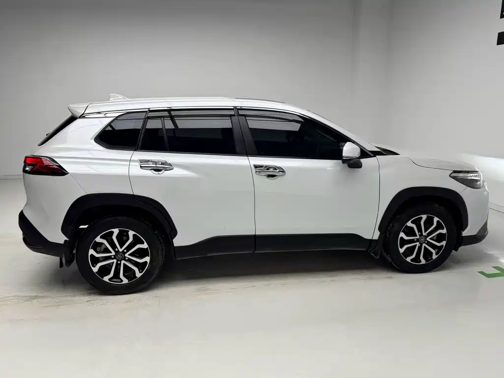 Frontlander 2.0 L CVT Luxury