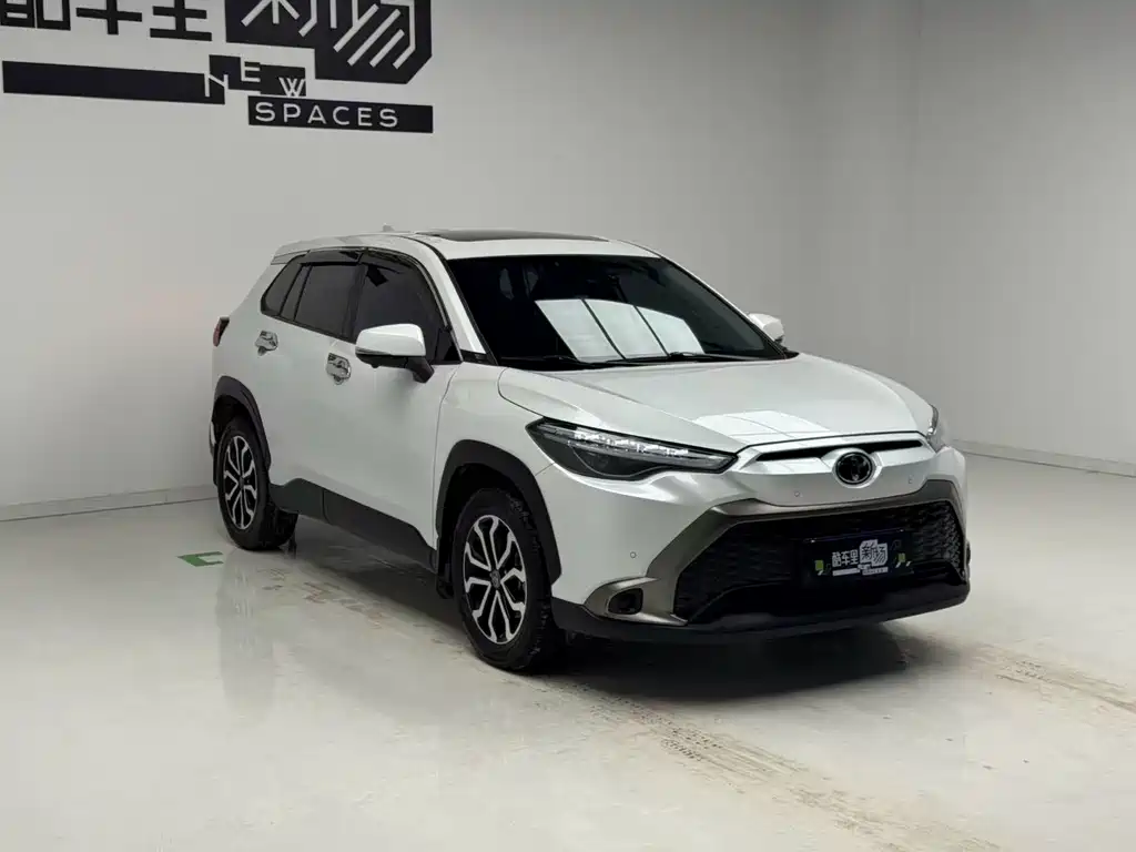 Frontlander 2.0 L CVT Luxury