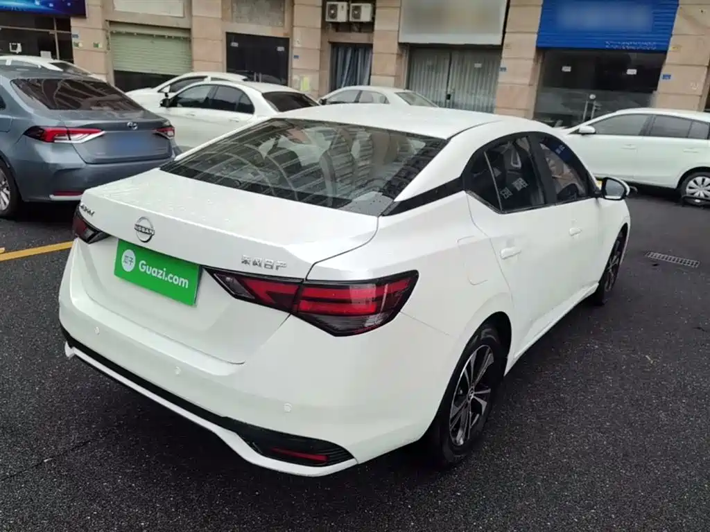 Sylphy 1.6 L CVT Joy