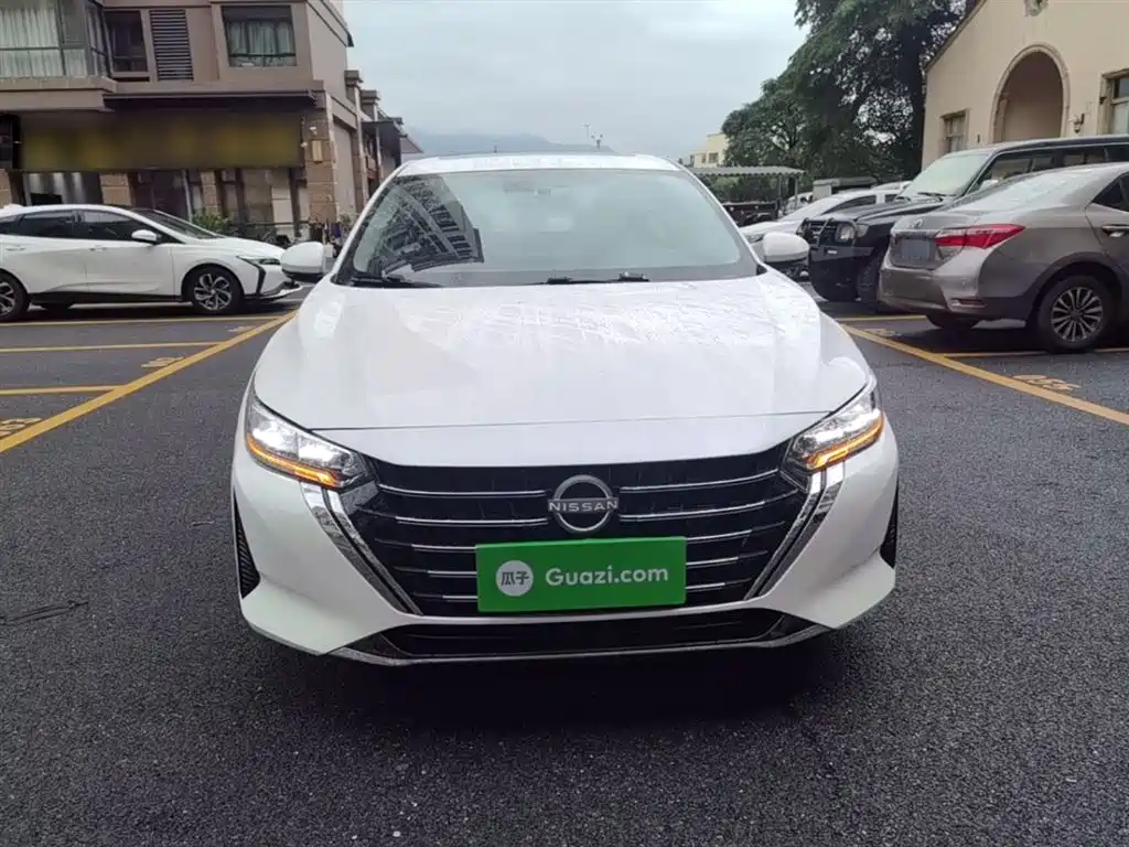 Sylphy 1.6 L CVT Joy