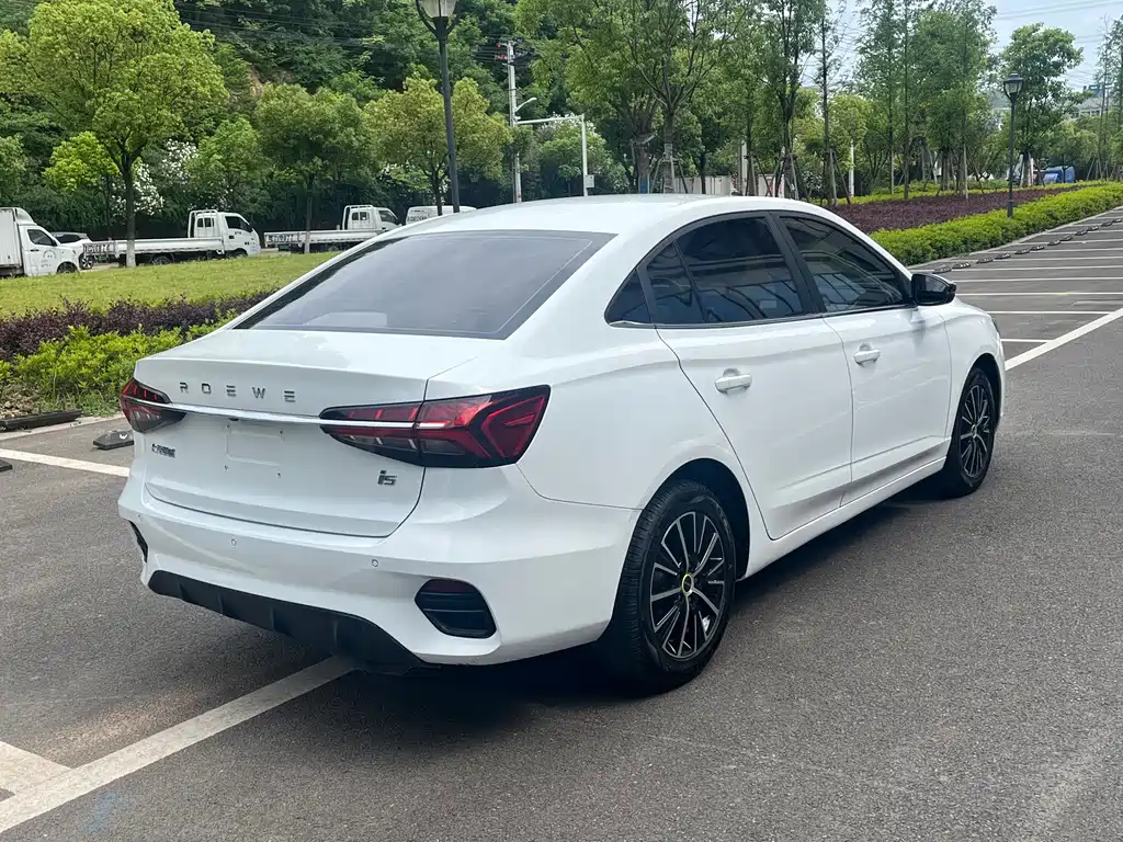Roewe i5 1.5 L Manual Platinum