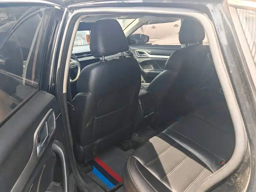 MG6 20 T Auto Luxury Connected CN-V