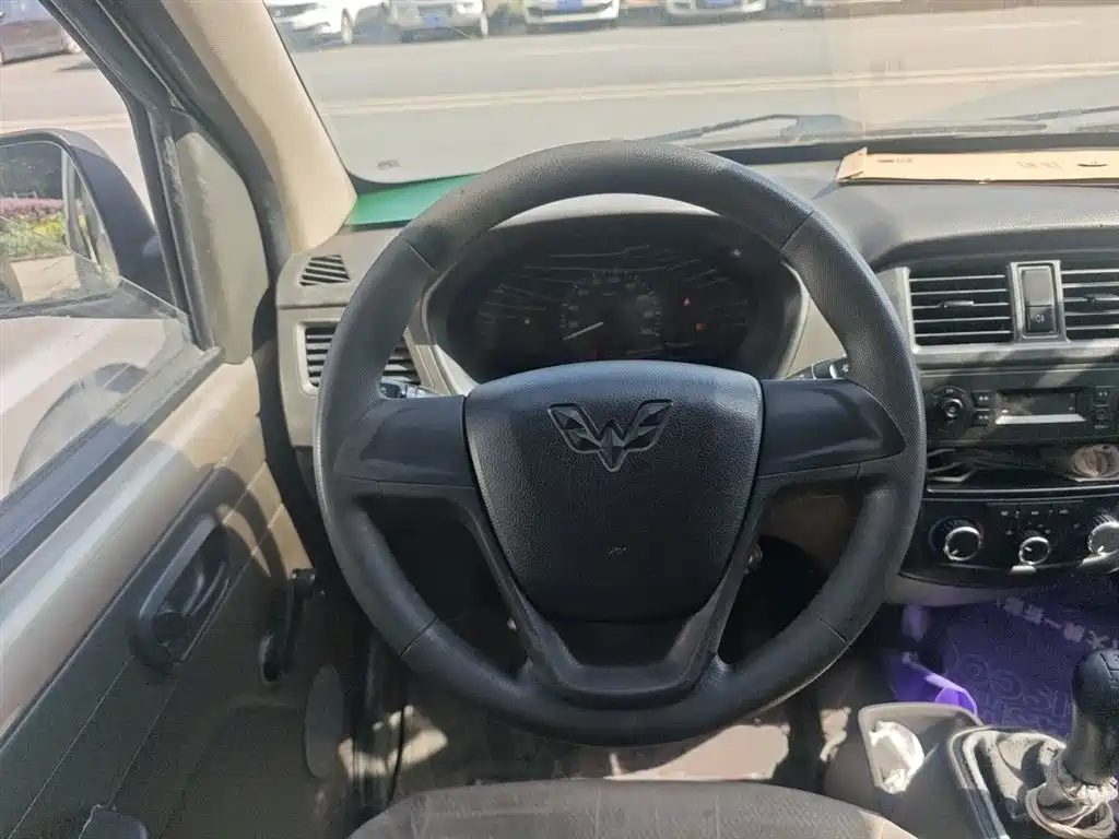 Wuling Rongguang 1.2 L S Basic