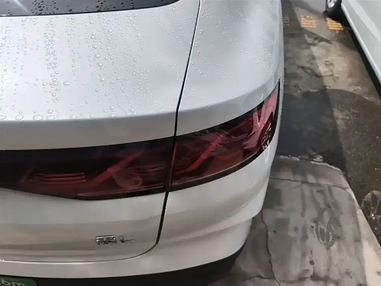BYD Qin L DM-i Smart Drive 120 KM Leading