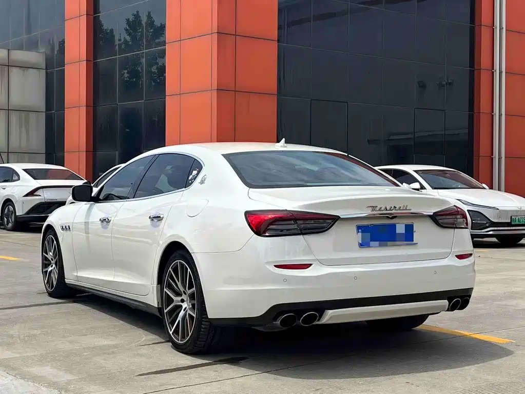 Quattroporte 3.0 T Standard