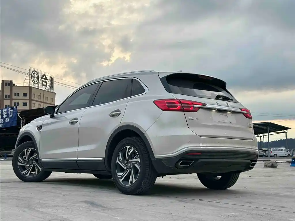 Hongqi HS5 Facelift 2.0 T Connected Flagship Enjoyment