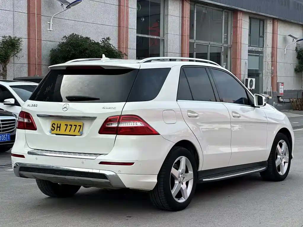 Mercedes-Benz M-Class ML 350 Luxury