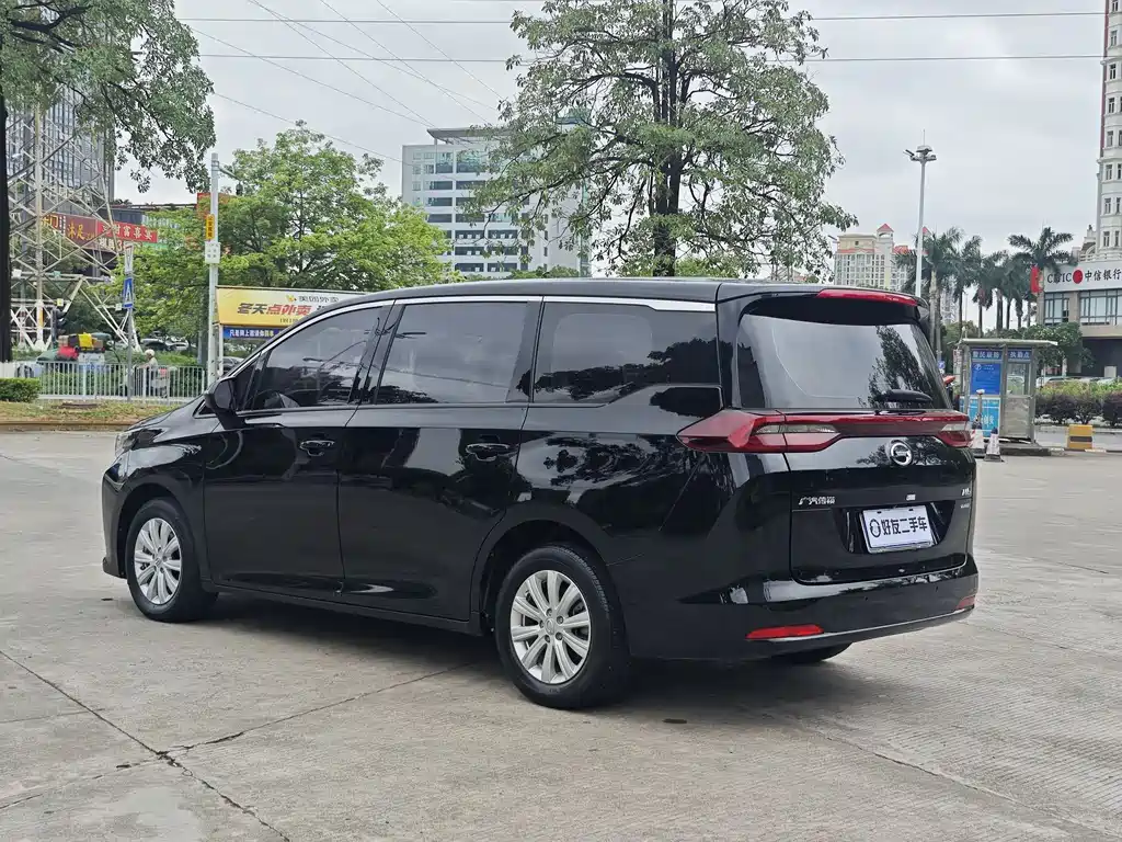 GAC Trumpchi M6 270 T DCT Luxury (7-seat)