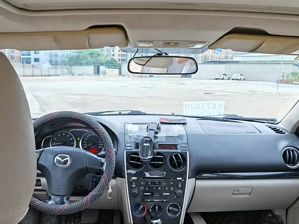 Mazda 6 2.0 L Auto Super Luxury
