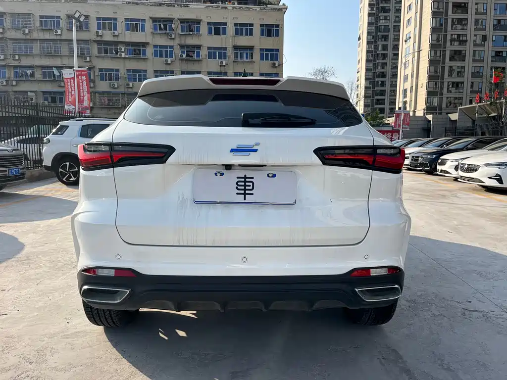 Changan Oshan X5 1.5 T DCT Distinguished