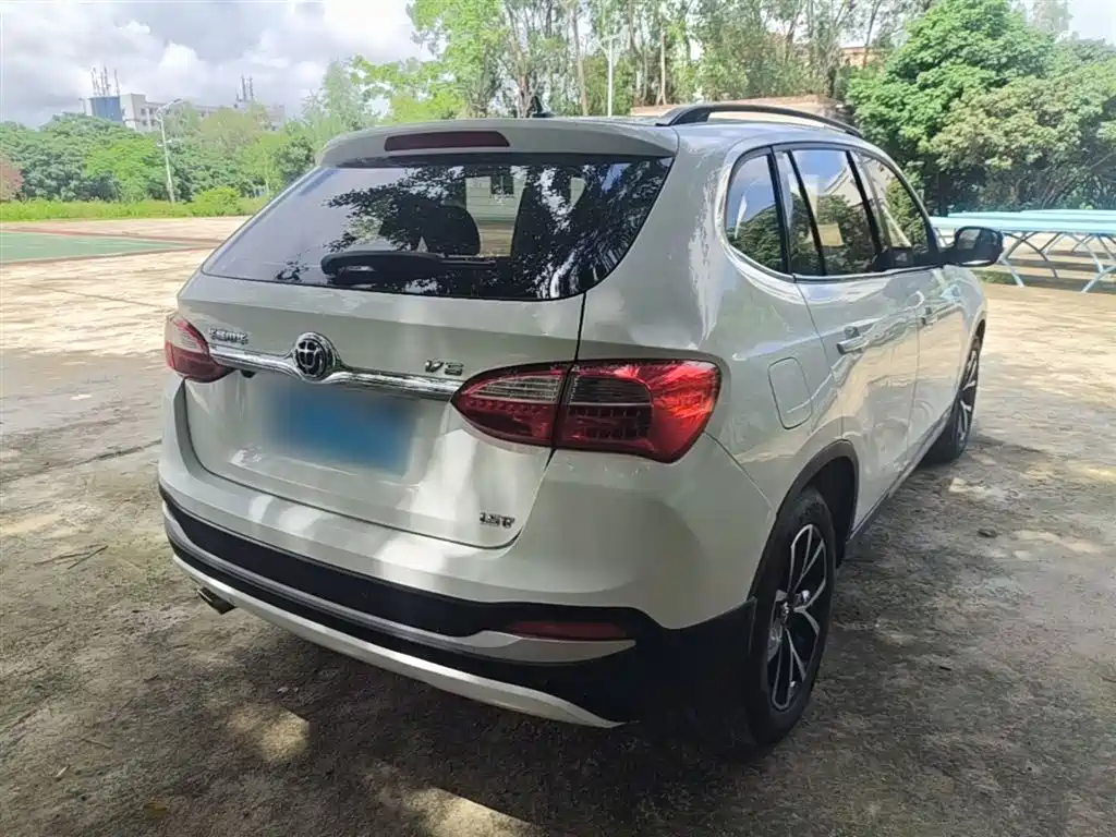 Brilliance V5 1.5 T Auto 2 WD Intelligent