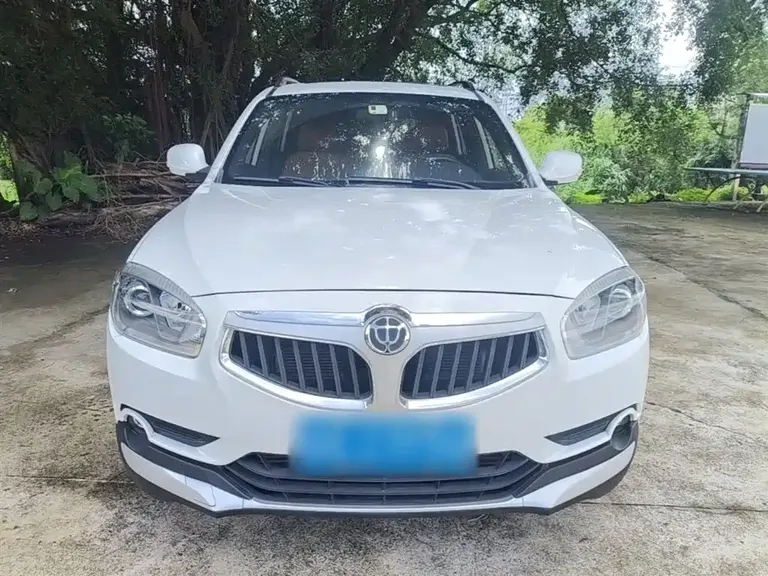 Brilliance V5 1.5 T Auto 2 WD Intelligent