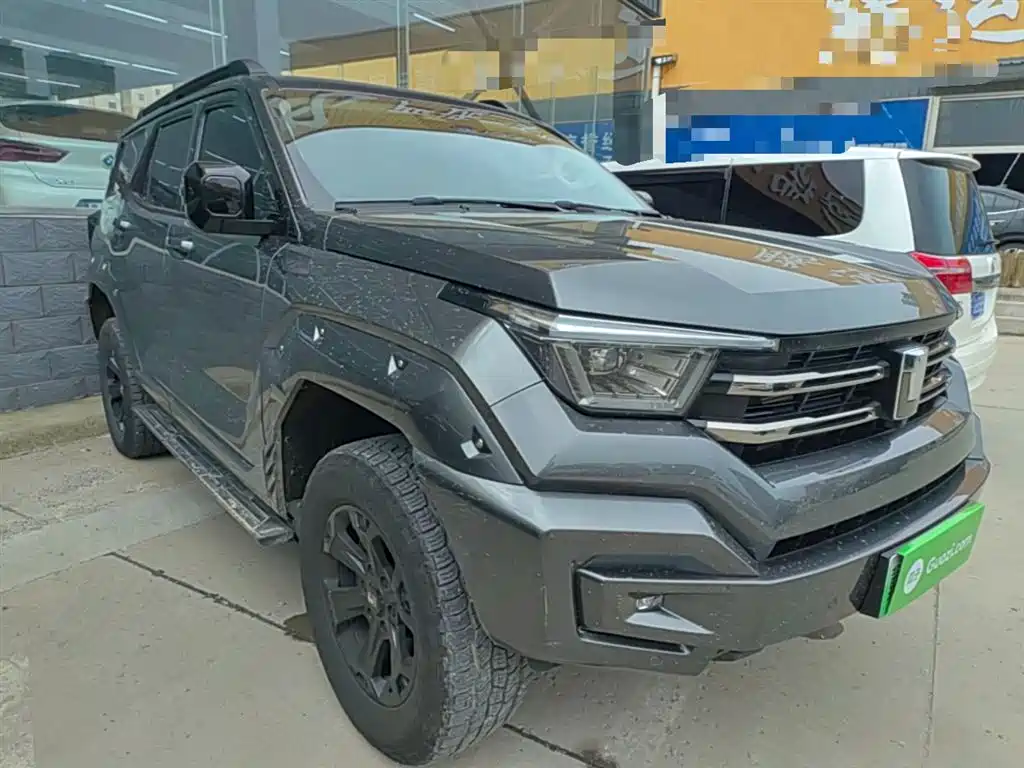 Tank 400 NEV Hi4-T Offroad