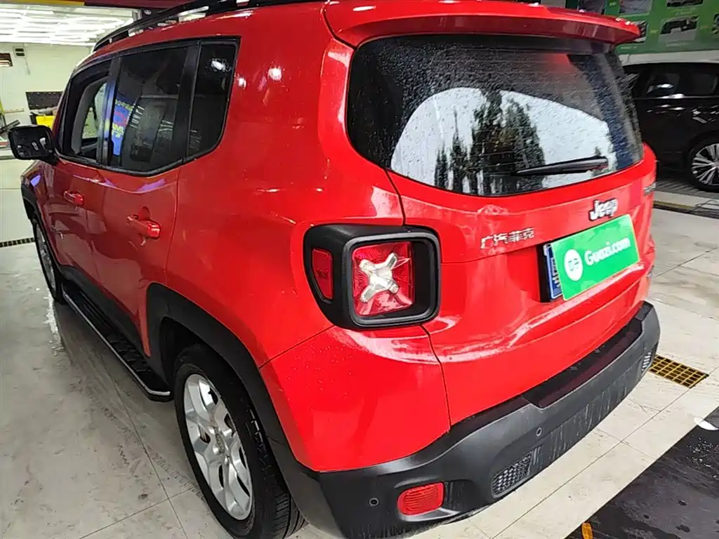 Renegade Connected Large Screen 180 T Auto High Energy