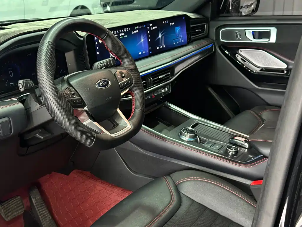 Explorer EcoBoost 285 4 WD ST-LINE 7-seat
