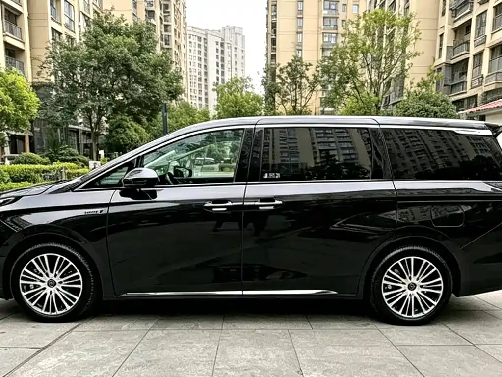 Trumpchi E8 NEV 传祺E8 PHEV 2024款 150 km MAX+