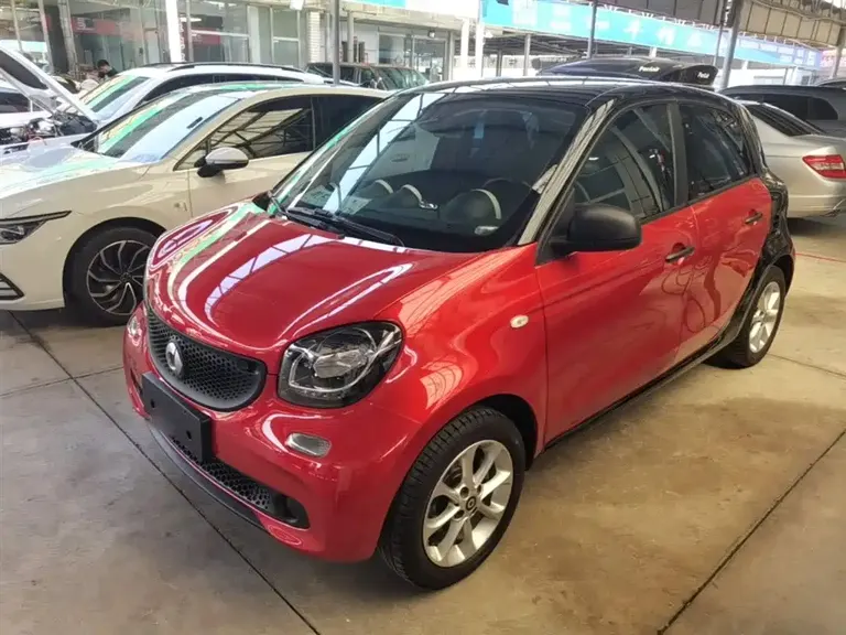 smart forfour 1.0 L 52 kW Agile