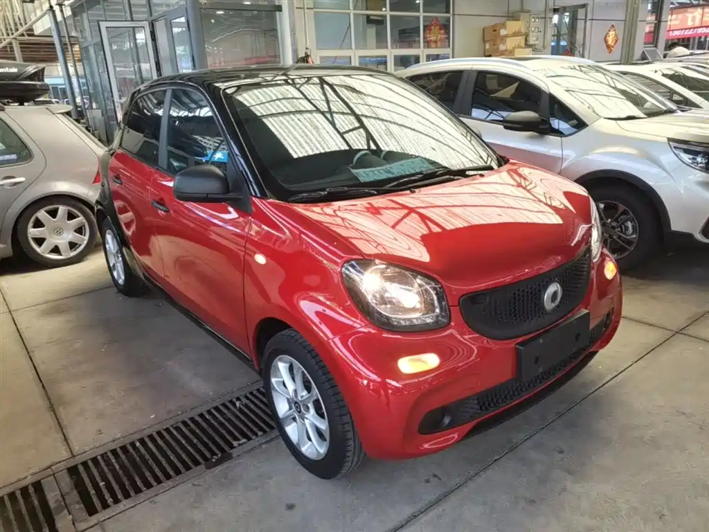 smart forfour 1.0 L 52 kW Agile