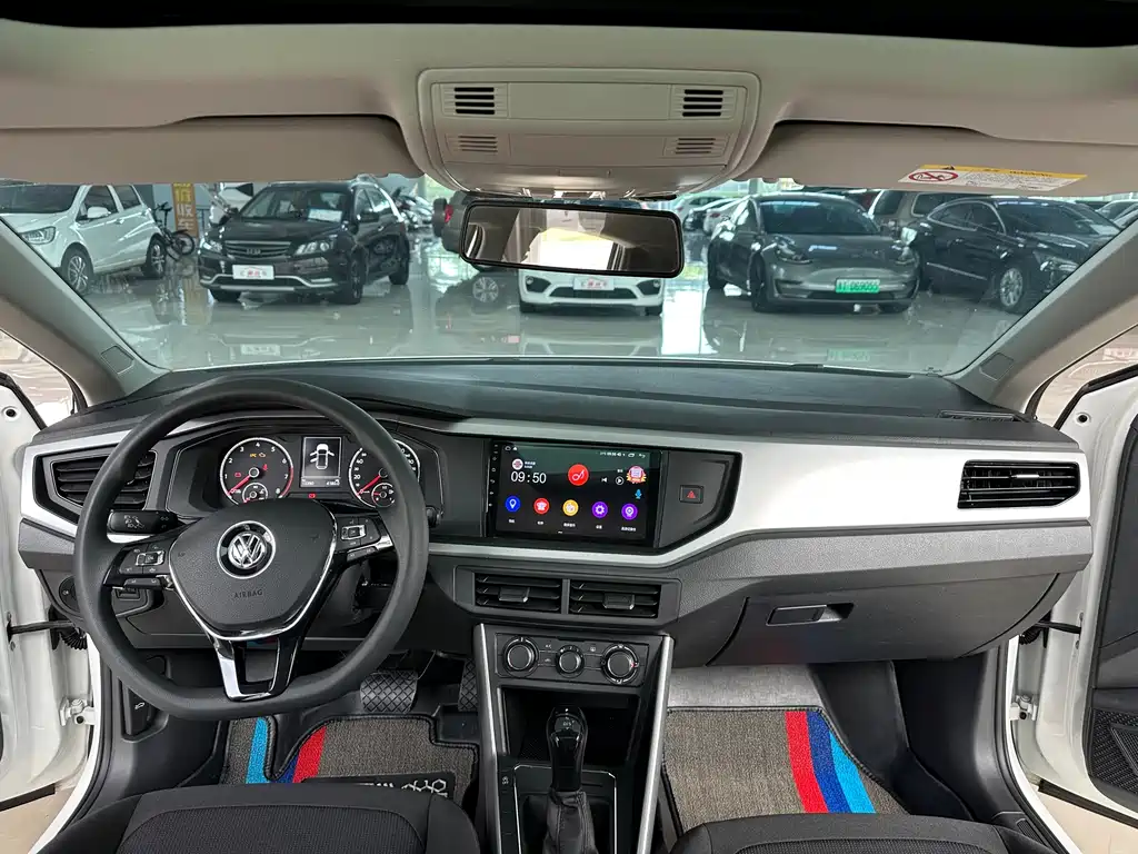 Polo Plus 1.5 L Auto Panoramic Pleasure