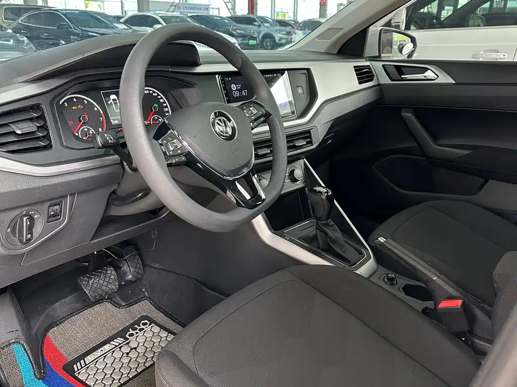 Polo Plus 1.5 L Auto Panoramic Pleasure