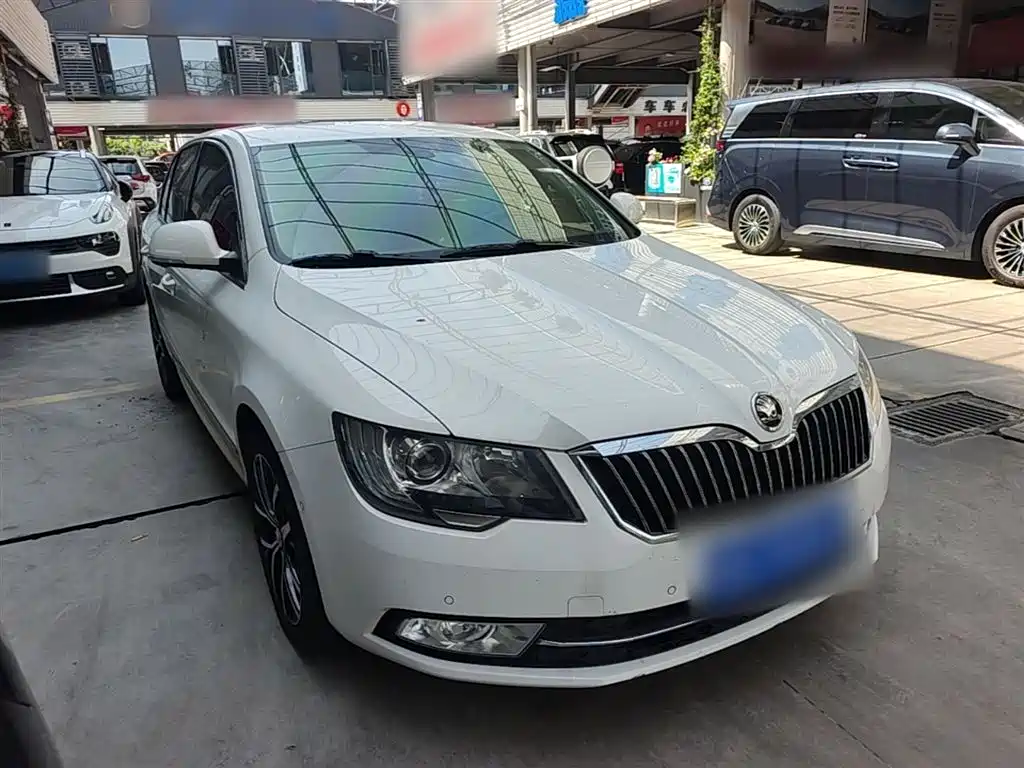 Superb 1.8 TSI Auto Elegant