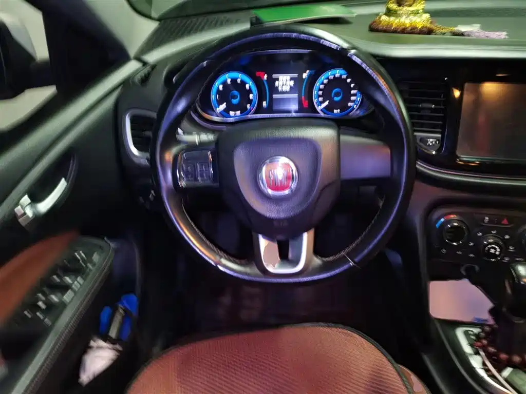 Viaggio 1.4 T Auto Power Enjoyment