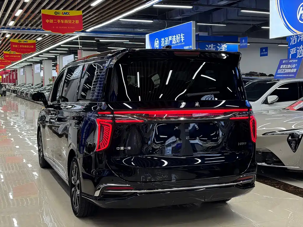 Hongqi HQ9 2.0 T Connected Flagship