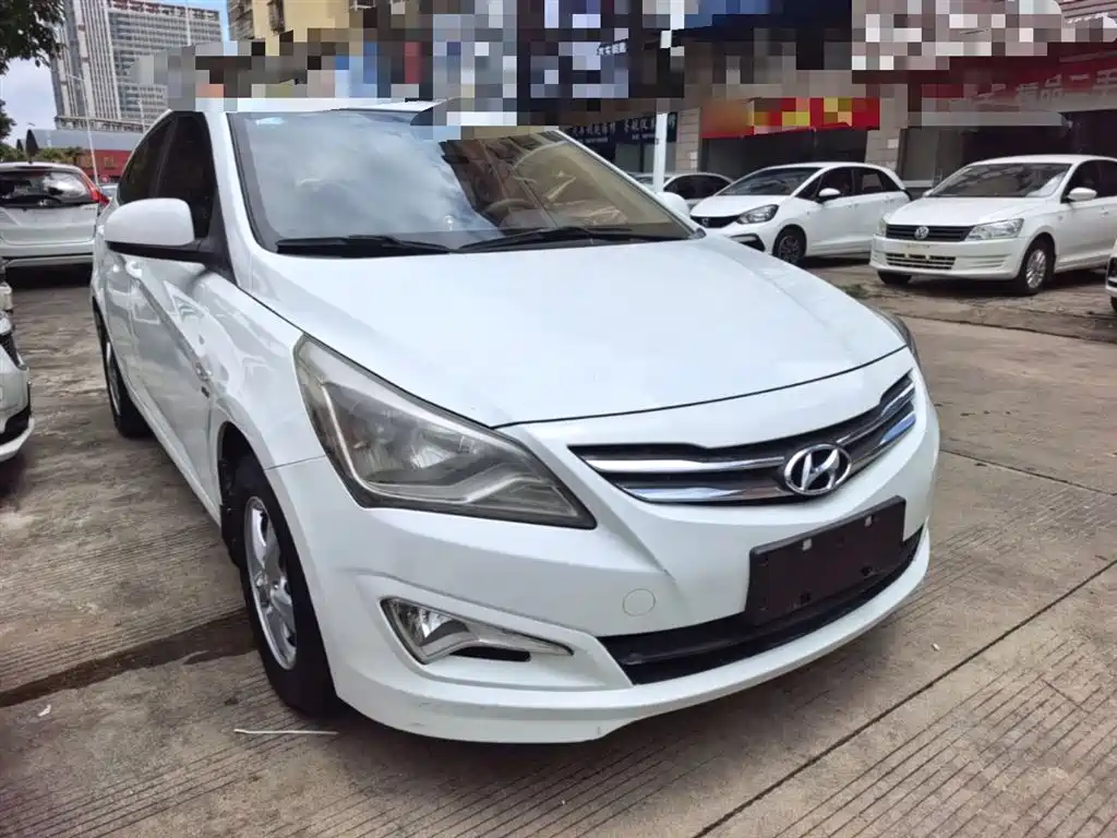 Accent 1.4 L Auto Intelligent GLS