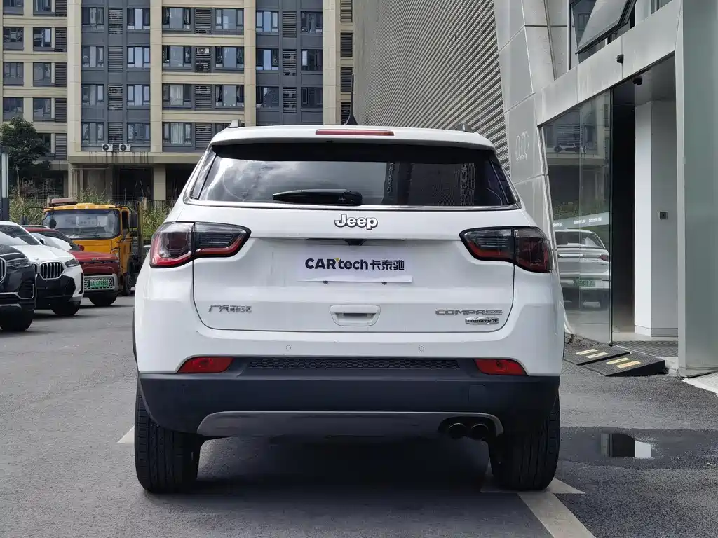 Compass 200 T Auto Home Enjoyment