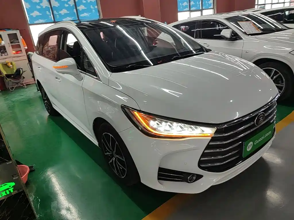 Song MAX 1.5 T Auto Connected Flagship 7-seat