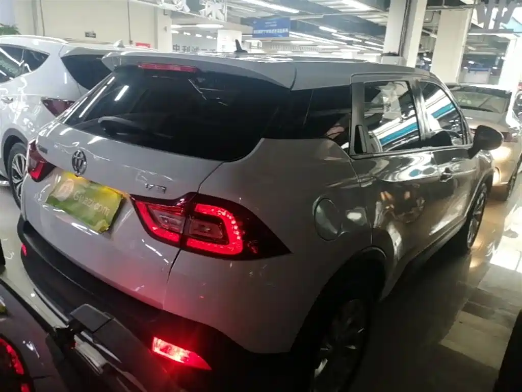 Brilliance V3 1.5 L Auto Intelligent