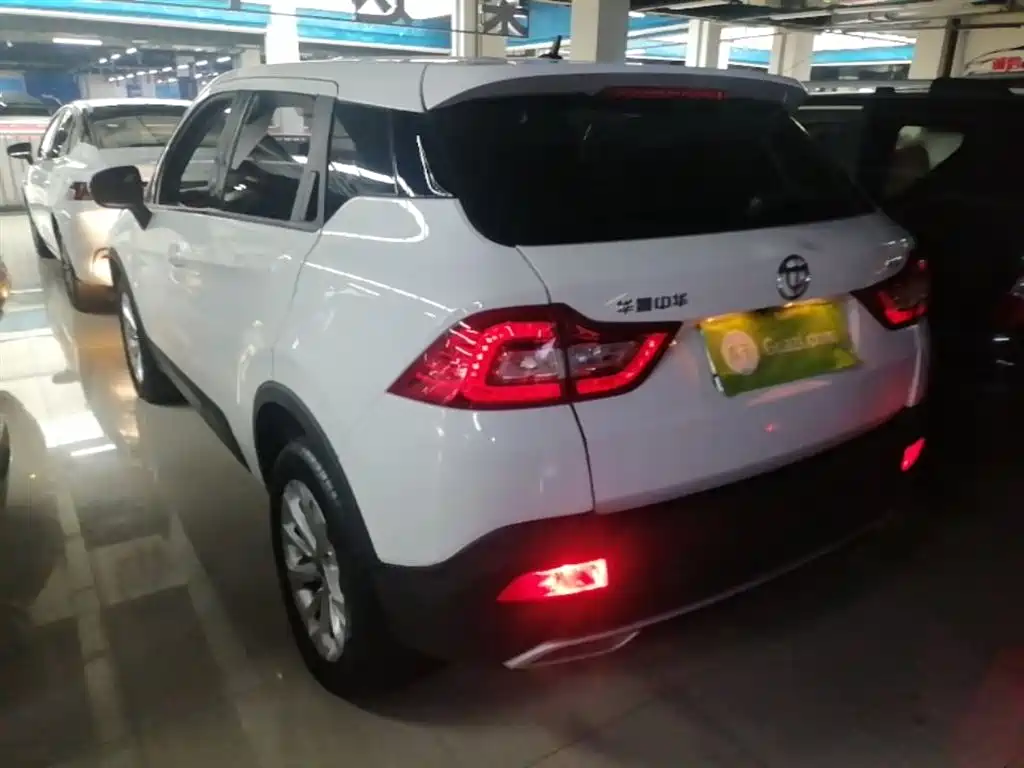Brilliance V3 1.5 L Auto Intelligent