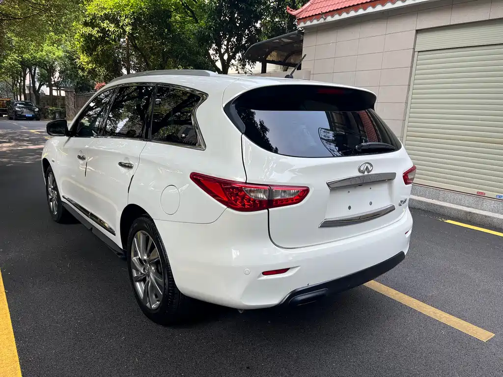 Infiniti QX60 (Import) 英菲尼迪QX60(进口) 2014款 2.5 S/C Hybrid 两驱卓越版