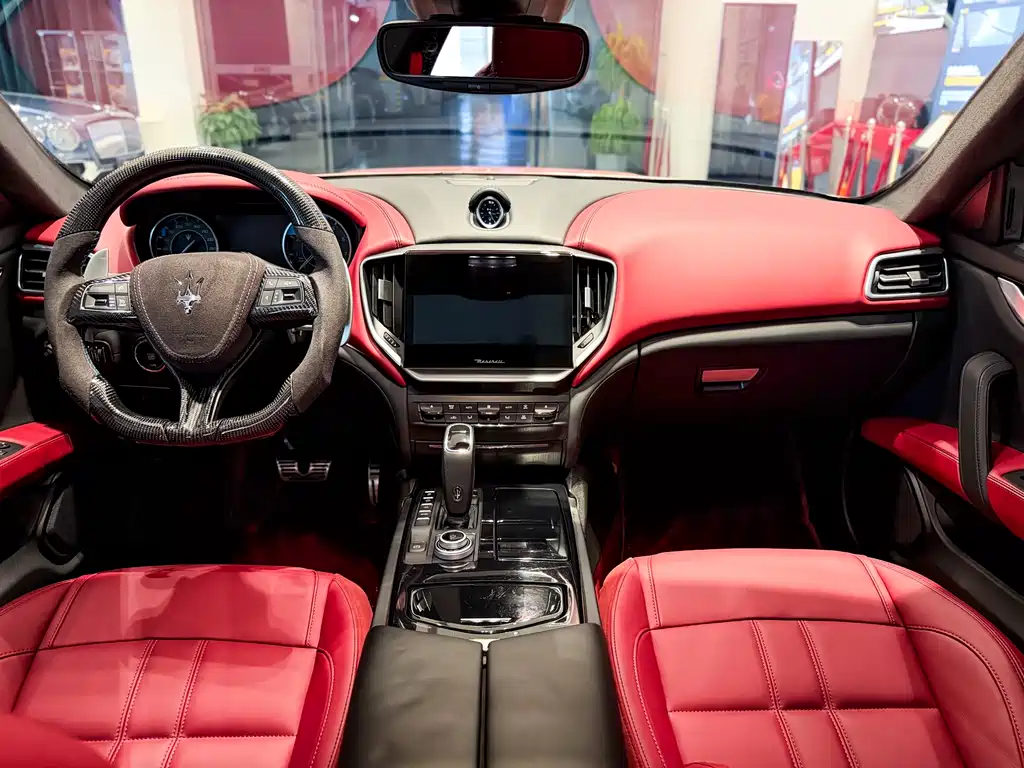 Ghibli Ghibli 2023款 3.0 T Modena