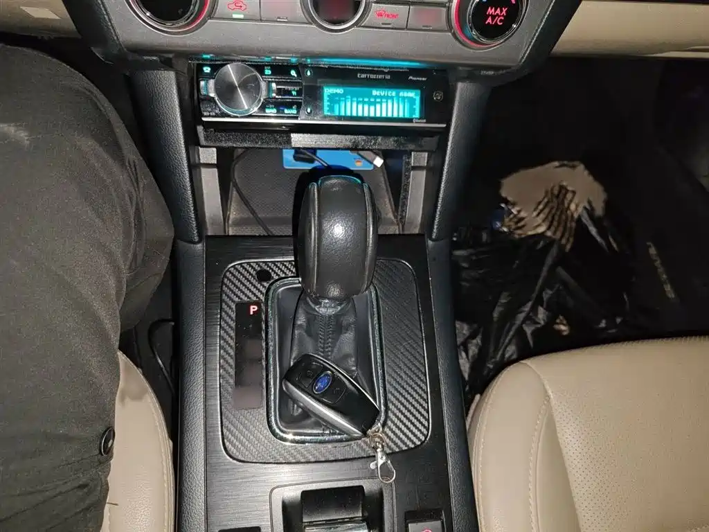 Outback 2.5 i Luxury Navigation