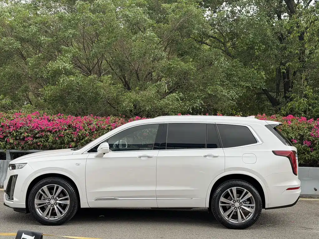 Cadillac XT6 28 T 6-seat 4 WD Luxury