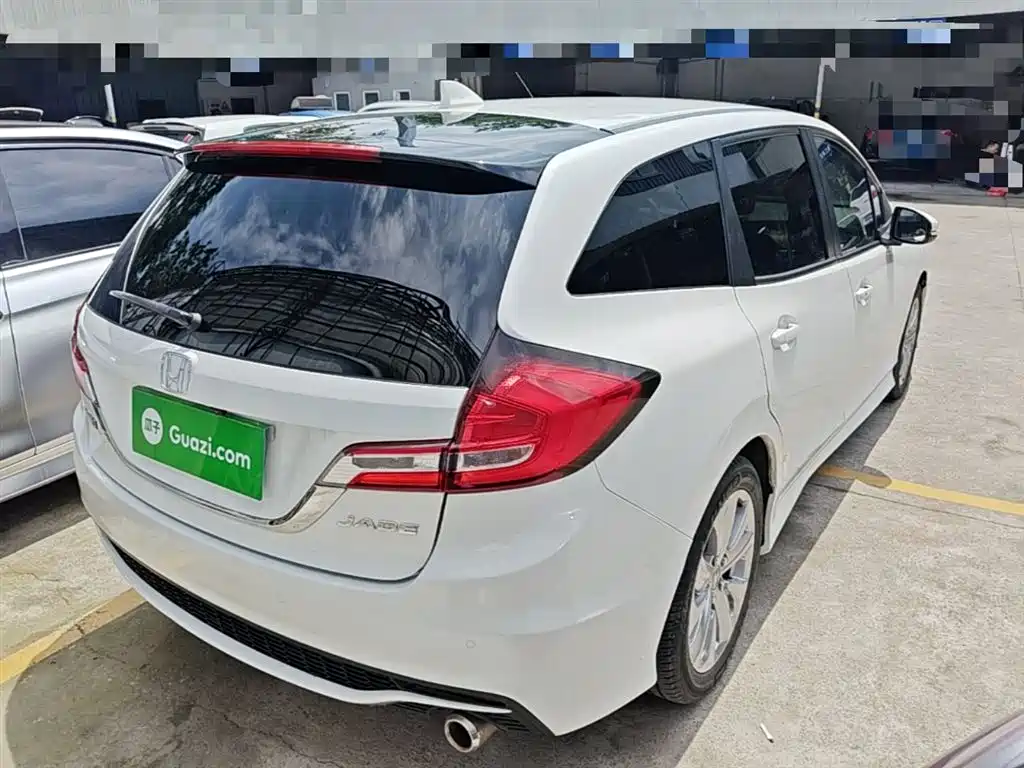 Jade 1.8 L Auto Comfort 5-seat