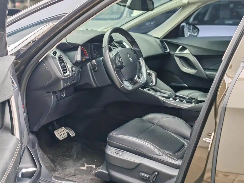 DS 5 DS 5 2013款 1.6 T 豪华版THP200
