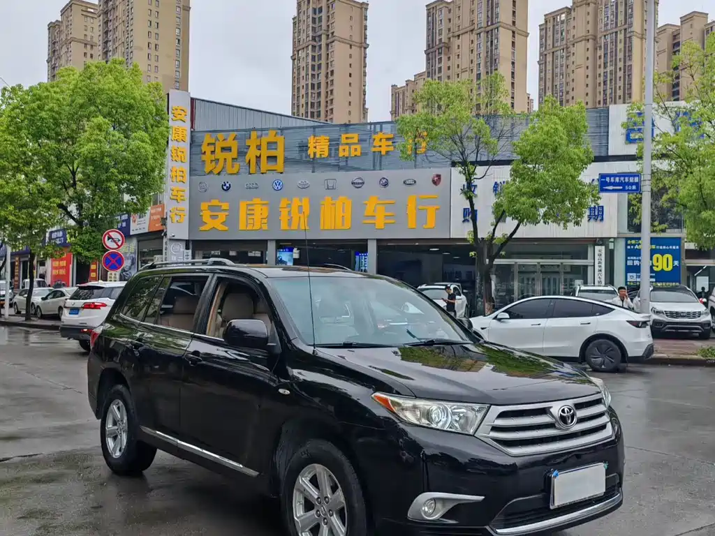 Highlander 2.7 L 2 WD 5-seat Elite