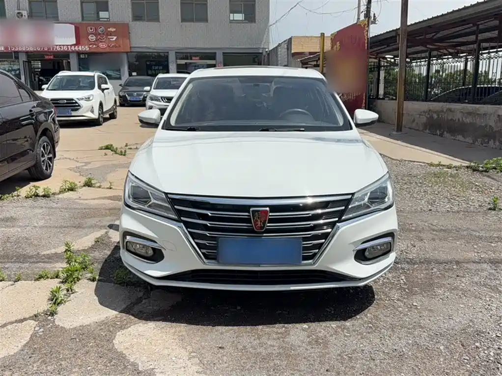 Roewe i5 1.5 L Auto 4 G Connected Leading Luxury