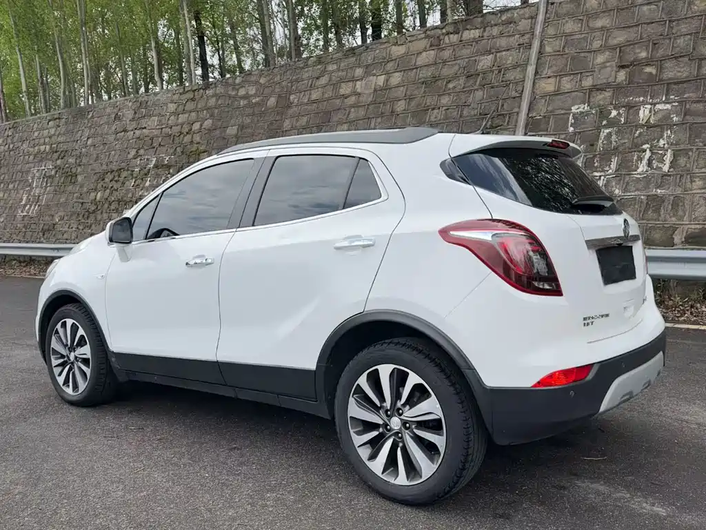Encore 18 T Auto 2 WD Urban Elite