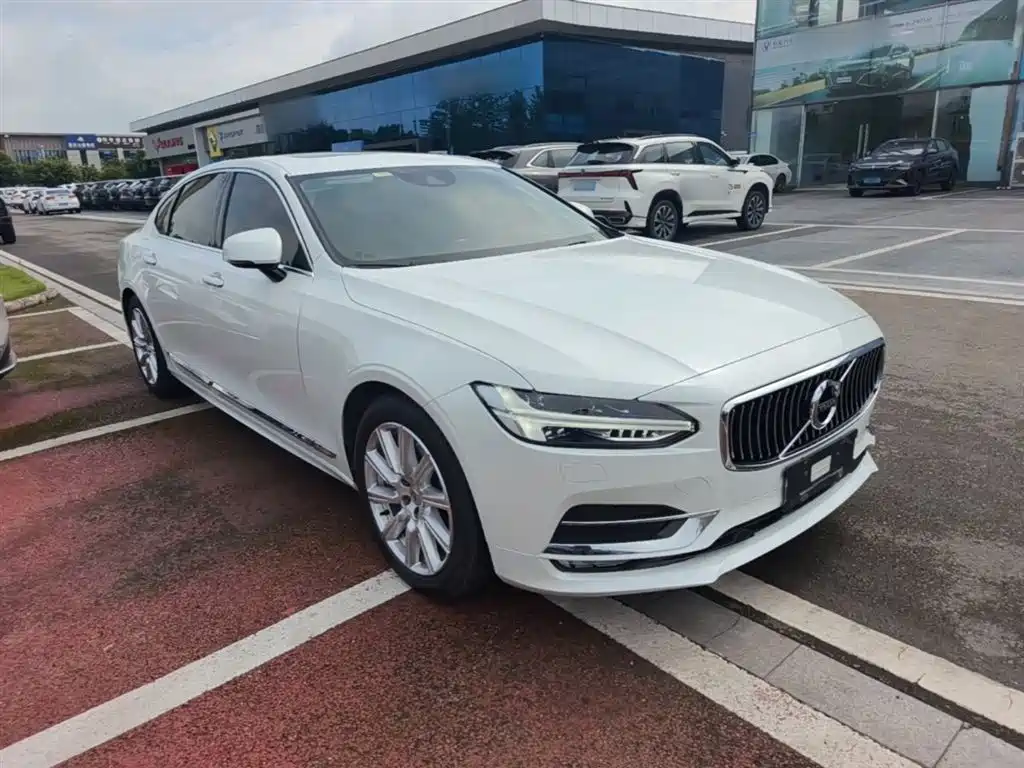 Volvo S90 T5 Smart Vision Luxury