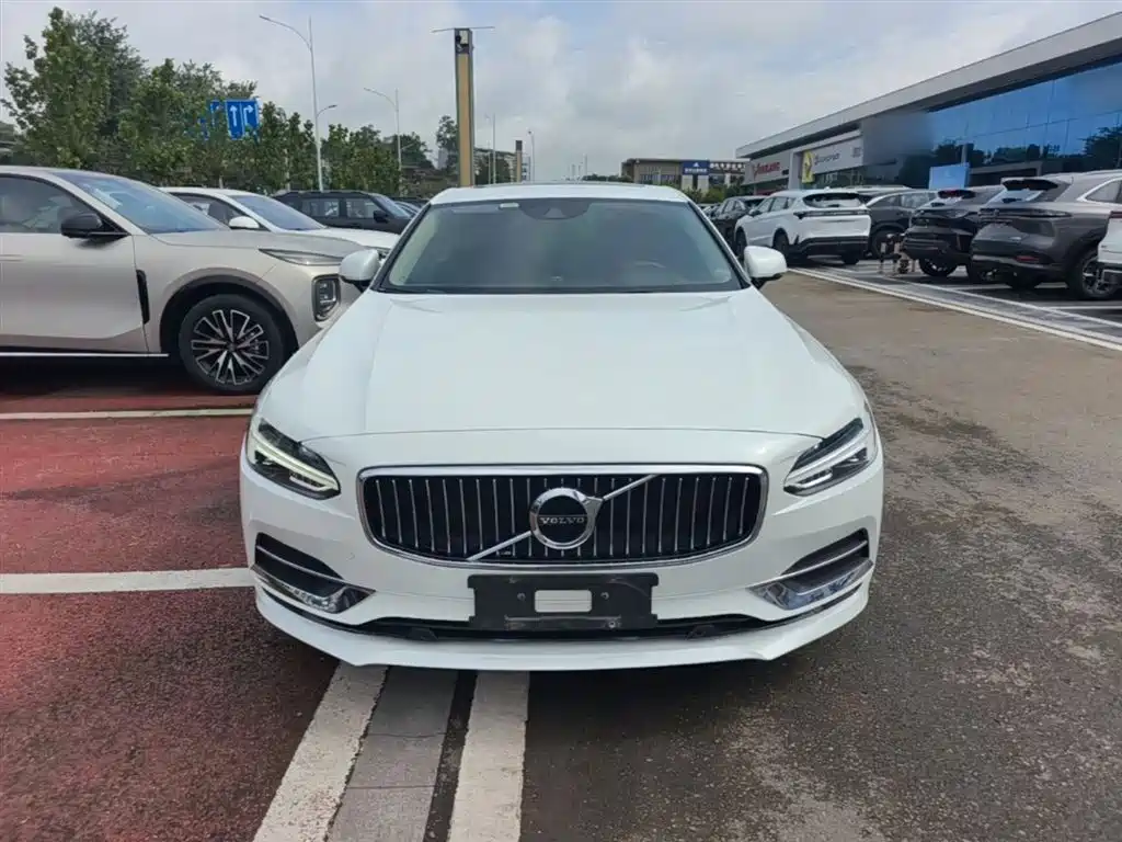 Volvo S90 T5 Smart Vision Luxury